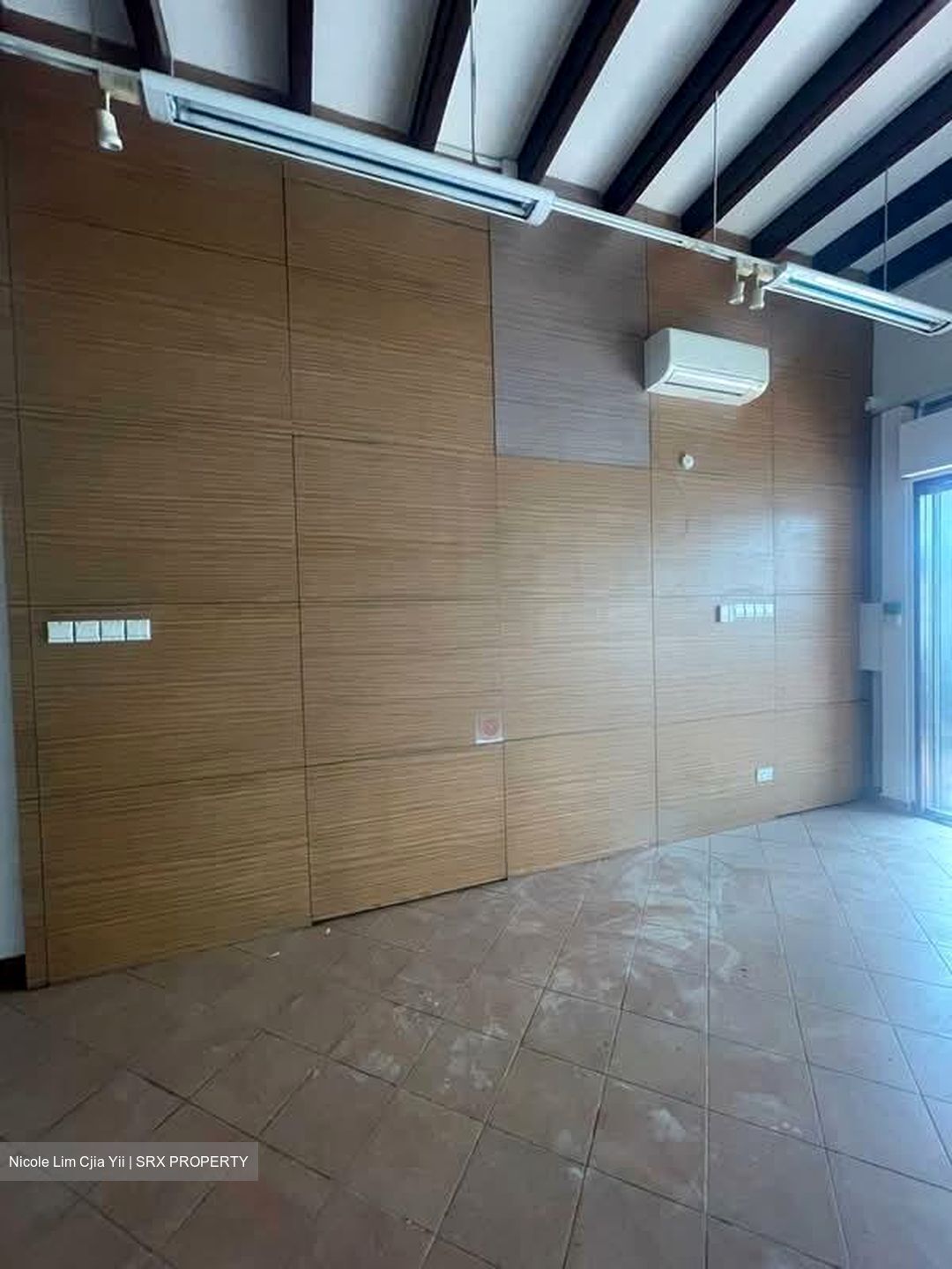 Telok Ayer Conservation Area (D1), Retail #592832551